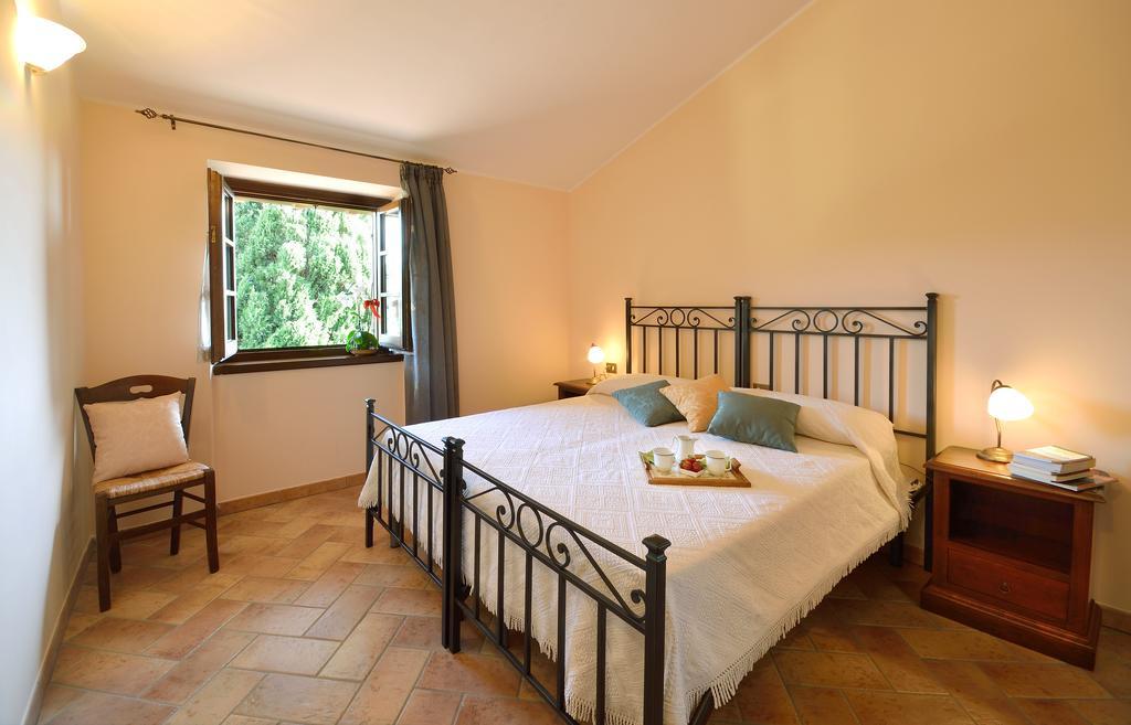 Agriturismo San Severo Passignano sul Trasimeno Bilik gambar